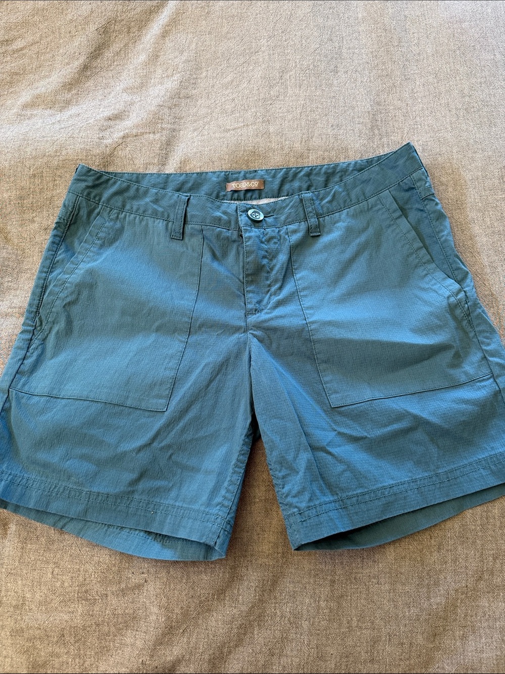 Toad&Co Ladies Teal Flat-Front Casual Shorts